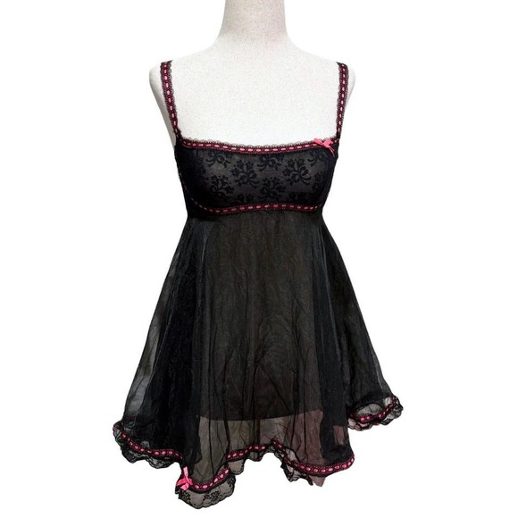 VTG RARE Olga Black and Pink Lace Bow Ribbon Babydoll Slip Dress Size Petite VTG RARE Olga Black and Pink Lace Bow Ribbon Babydoll Slip Dress Size Petite